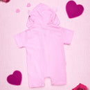 Macacão Infantil Curto Com Capuz Bordado Porquinha Rosa