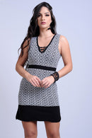 Vestido Curto Tricot Decote Trançado Alça