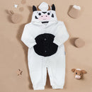 Macacão Para Bebê Em Plush Com Capuz Bordado Vaquinha Creme