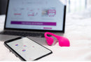Vibrador Recarregável com Movimento Vai e Vem, Vibração e Controle por App – LOVENSE Gravity
