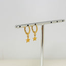 BRINCO DE ARGOLA ARTICULADA COM ESTRELA BANHADO A OURO 18K