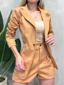 Conjunto em Alfaiataria Blazer com Botões e Shorts Giovana Ref. 1561