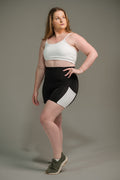 Short Feminino Meia Coxa com Bolso