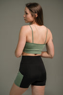 Short Feminino Meia Coxa com Bolso