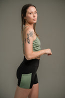 Short Feminino Meia Coxa com Bolso