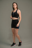 Short Feminino Meia Coxa com Bolso