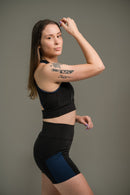 Short Feminino Meia Coxa com Bolso