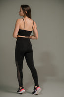 Calça Feminina com Tela Lateral