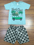 Kit 3 Conjuntos Meninos Camiseta e Shorts Com Cores e Estampas Variadas Tamanhos 4 - 6  - 8