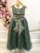 Vestido Infantil Longo Verde Oliva Damas de Honra Pérolas Luxo