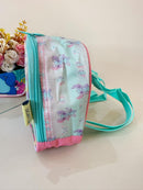 Kit Mochila Infantil C/ Rodinhas Tam. 16 + Lancheira Térmica Lilo e Stitch
