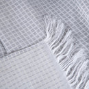 Manta para Sofá Grid 1 Peça 2,10m x 1,35m 60% Algodão / 40% Poliéster Jacquard com Franja