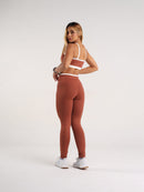 Conjunto Feminino Fitness na Poliamida com Legging e Top com Bojo Removível e Costas Olivia
