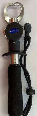 Alicate Multi-função de Pesca 3 em 1 Fita métrica 1 metro Balança 15 kg Corpo em aço inox 24 cm