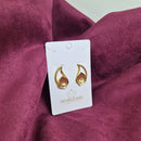 BRINCO FOLHA COM CRISTAL BANHADO OURO 18K