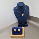 CONJUNTO CORAÇÃO COM PÉROLA BANHADO OURO 18K