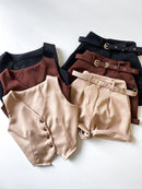 Conjunto em Alfaiataria Colete e Shorts com Cinto Ref.1748