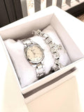 Relógio Feminino Analógico com Pulseira Berloque Paula Ref. 542