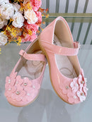Sapatinho Rosa Verniz Com Florzinhas e Strass Batizado