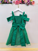 Vestido Infantil de Alça Verde Saia C/ Glitter e Broche Festas